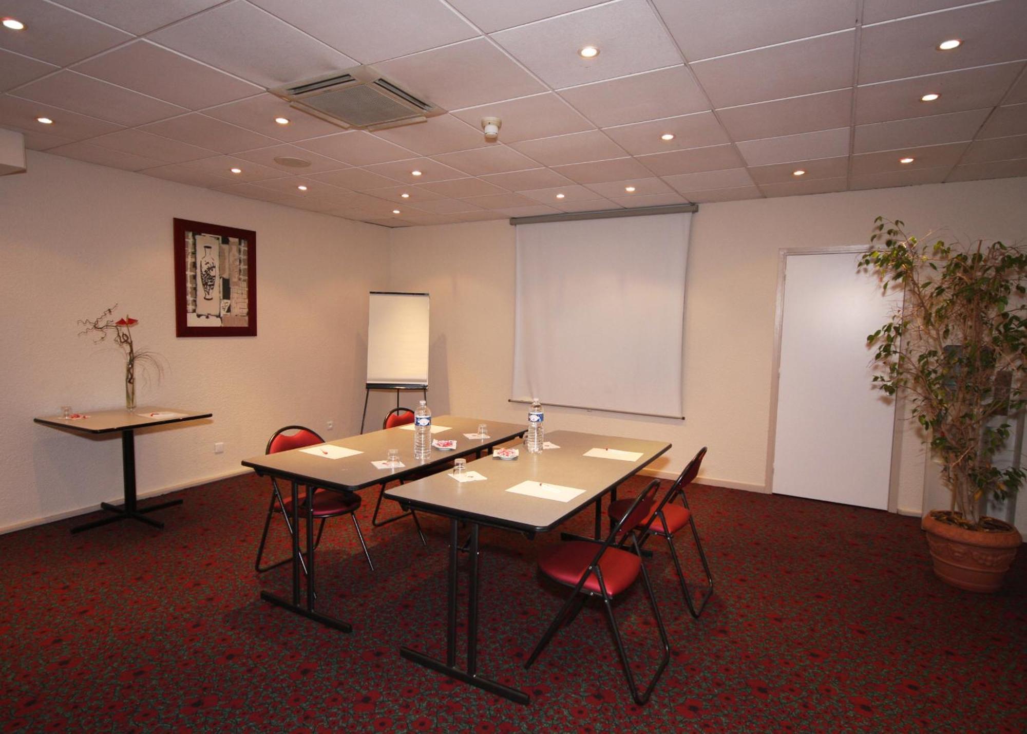 Ibis Clermont Ferrand Sud Herbet Ngoại thất bức ảnh