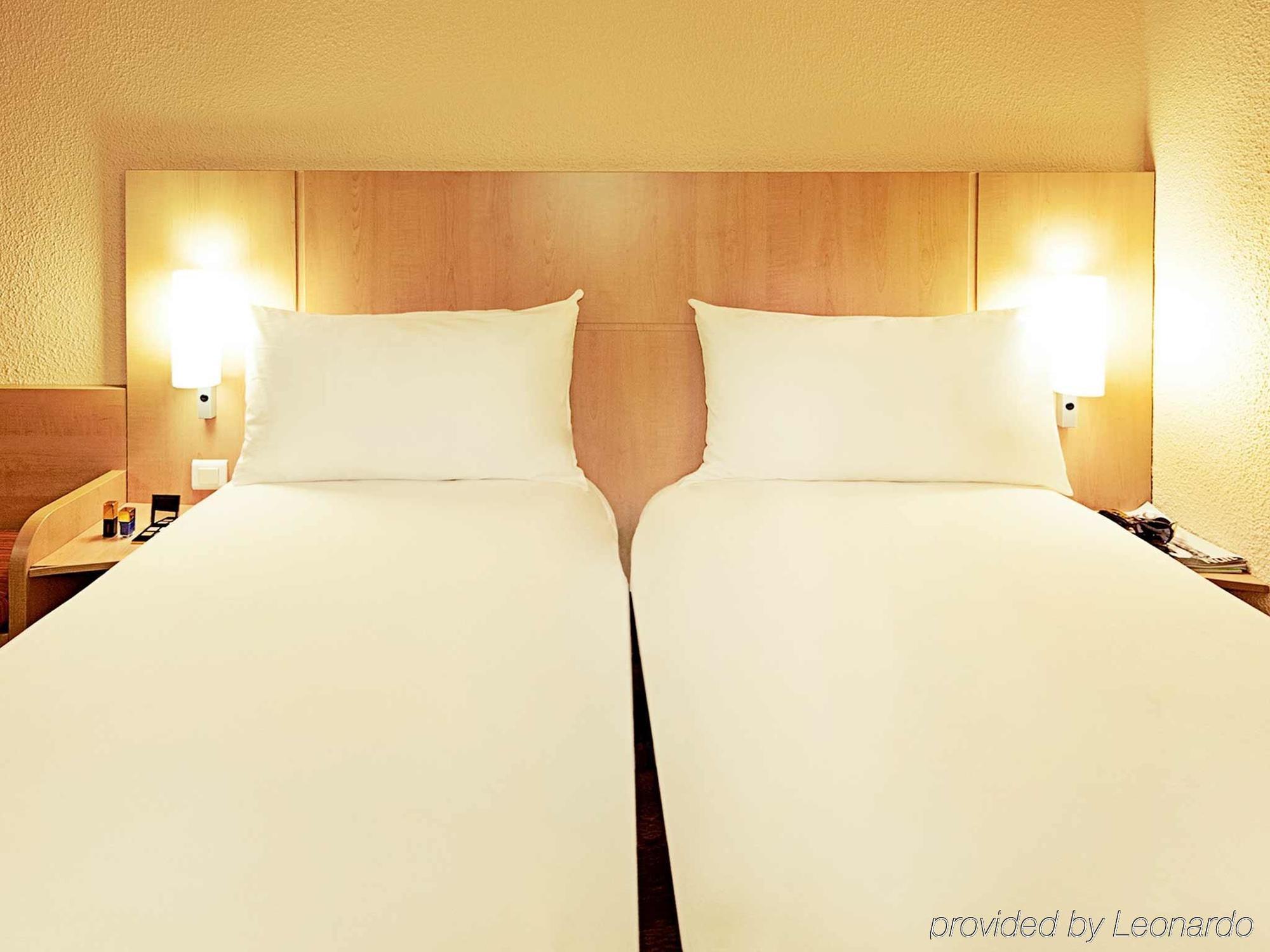 Ibis Clermont Ferrand Sud Herbet Ngoại thất bức ảnh
